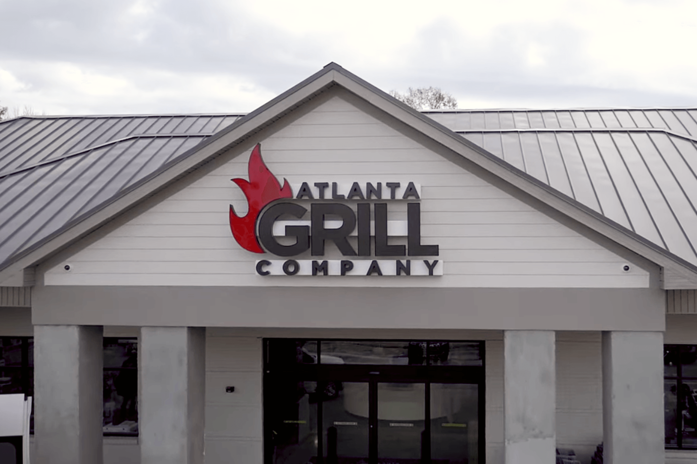 An image of Atlanta Grill Company's storefront in Roswell, Georgia.